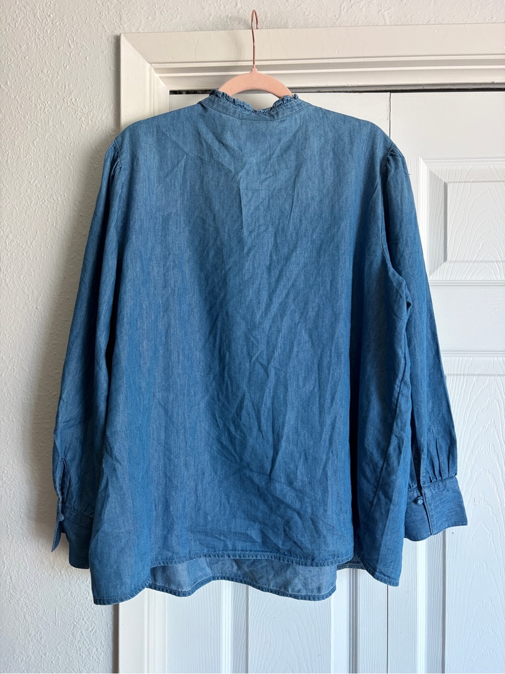 J. Jill (NWT W/ Small Flaw) Light Blue Chambray Indigo Stand Collar Top 2X - Picture 9 of 14